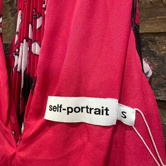 Self-Portrait Floral Chiffon Maxi Dress Red Cold Shoulder Pleated Hi-Low Size SM - Picture 13 of 16